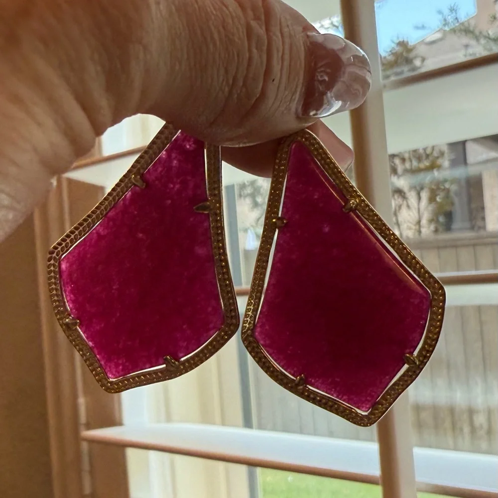 Kendra Scott Alex Gold/Maroon Drop Earrings